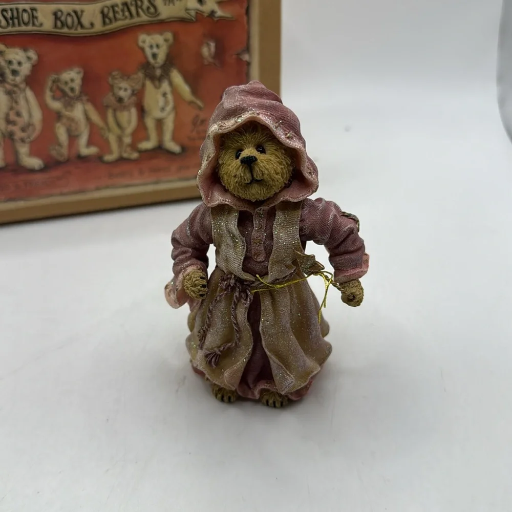 Vtg Shoe Box Bears Boyds Figurine Collectible Moveable Beary Godmother Decor